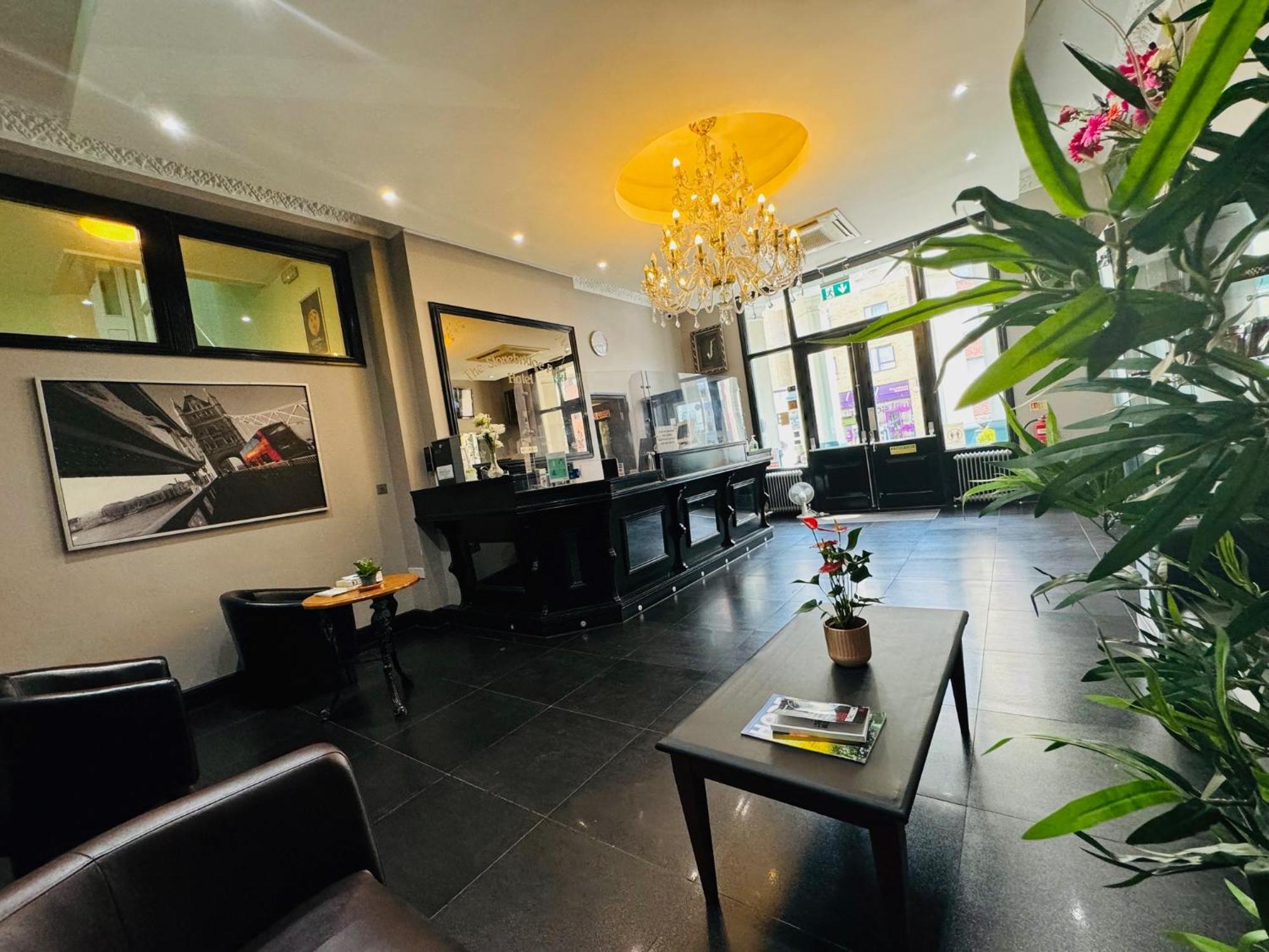 Bridge Park Hotel Londra Dış mekan fotoğraf