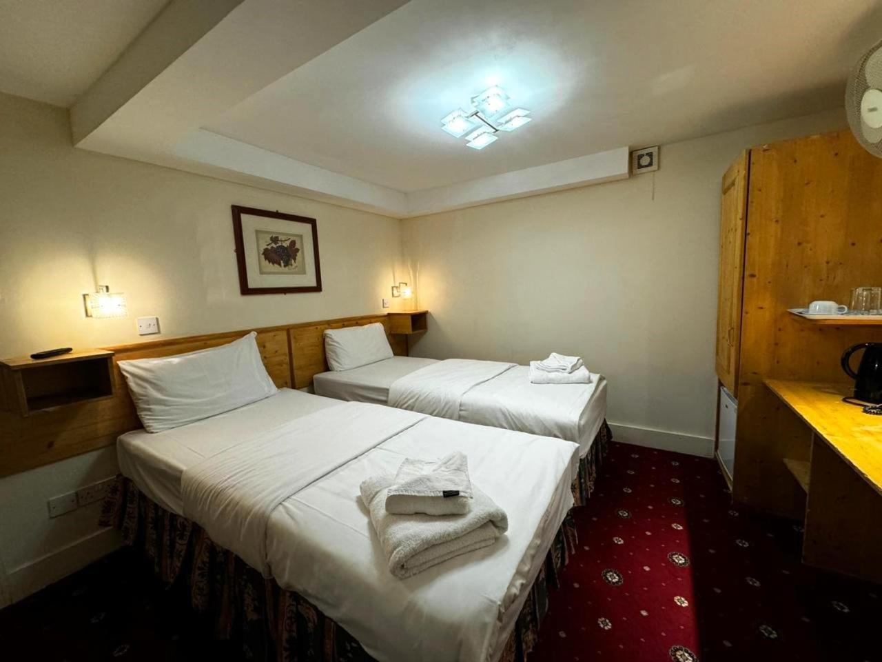 Bridge Park Hotel Londra Dış mekan fotoğraf