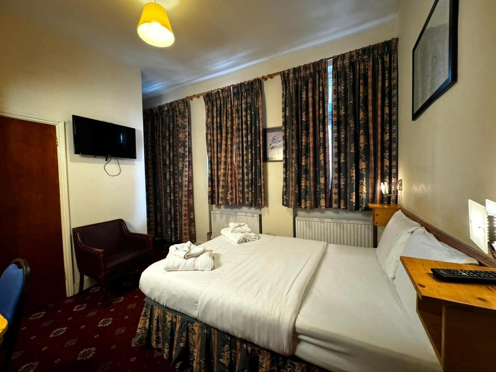 Bridge Park Hotel Londra Dış mekan fotoğraf