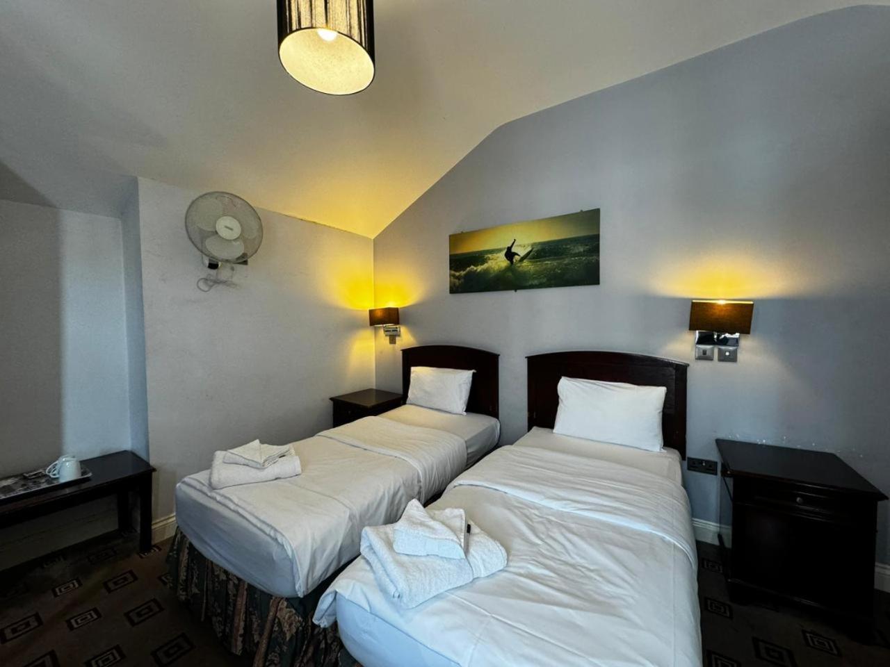 Bridge Park Hotel Londra Dış mekan fotoğraf
