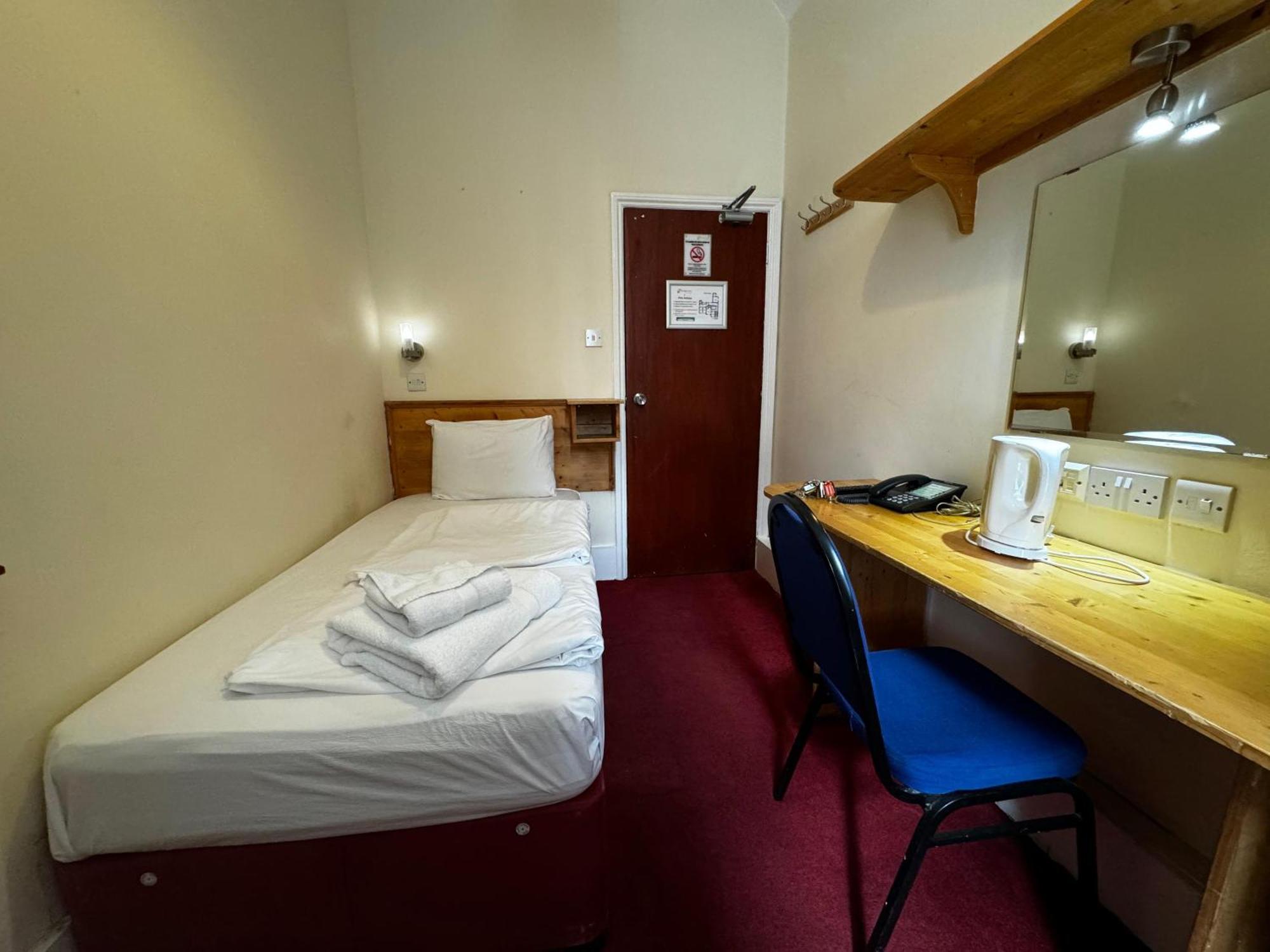 Bridge Park Hotel Londra Dış mekan fotoğraf