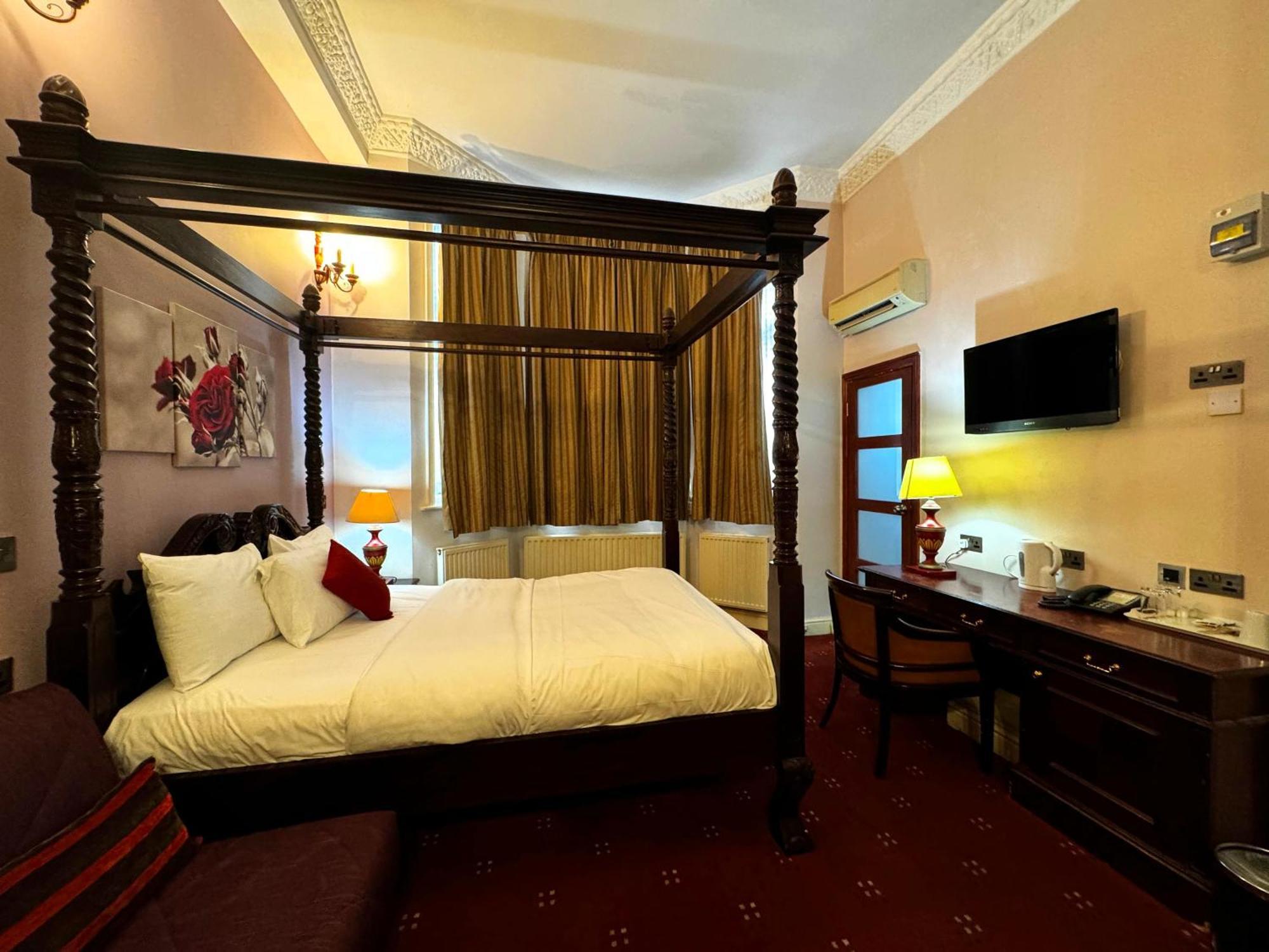 Bridge Park Hotel Londra Dış mekan fotoğraf