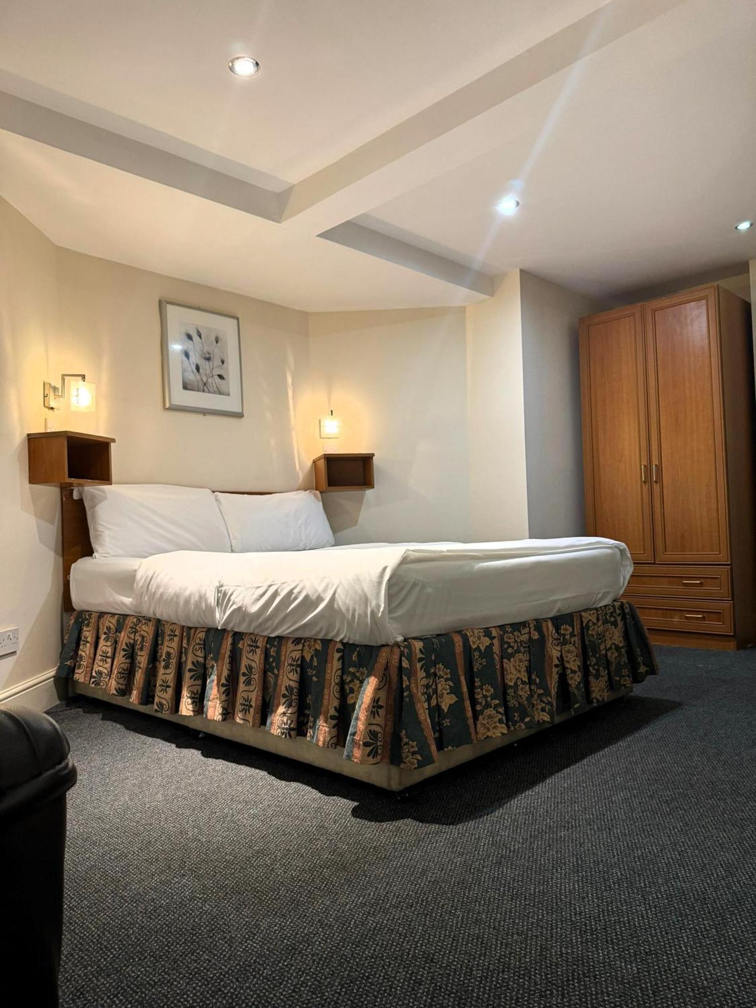 Bridge Park Hotel Londra Dış mekan fotoğraf