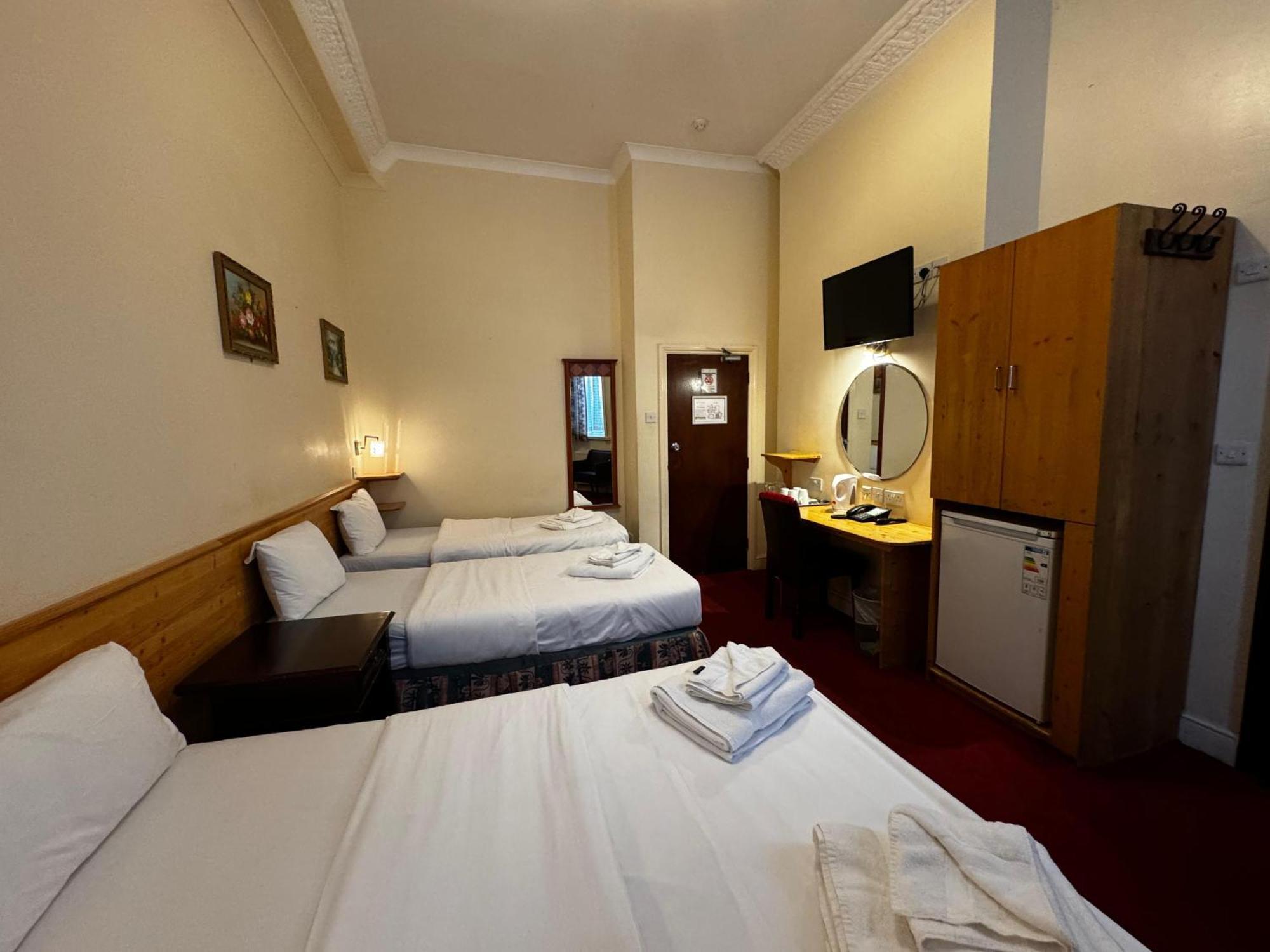 Bridge Park Hotel Londra Dış mekan fotoğraf
