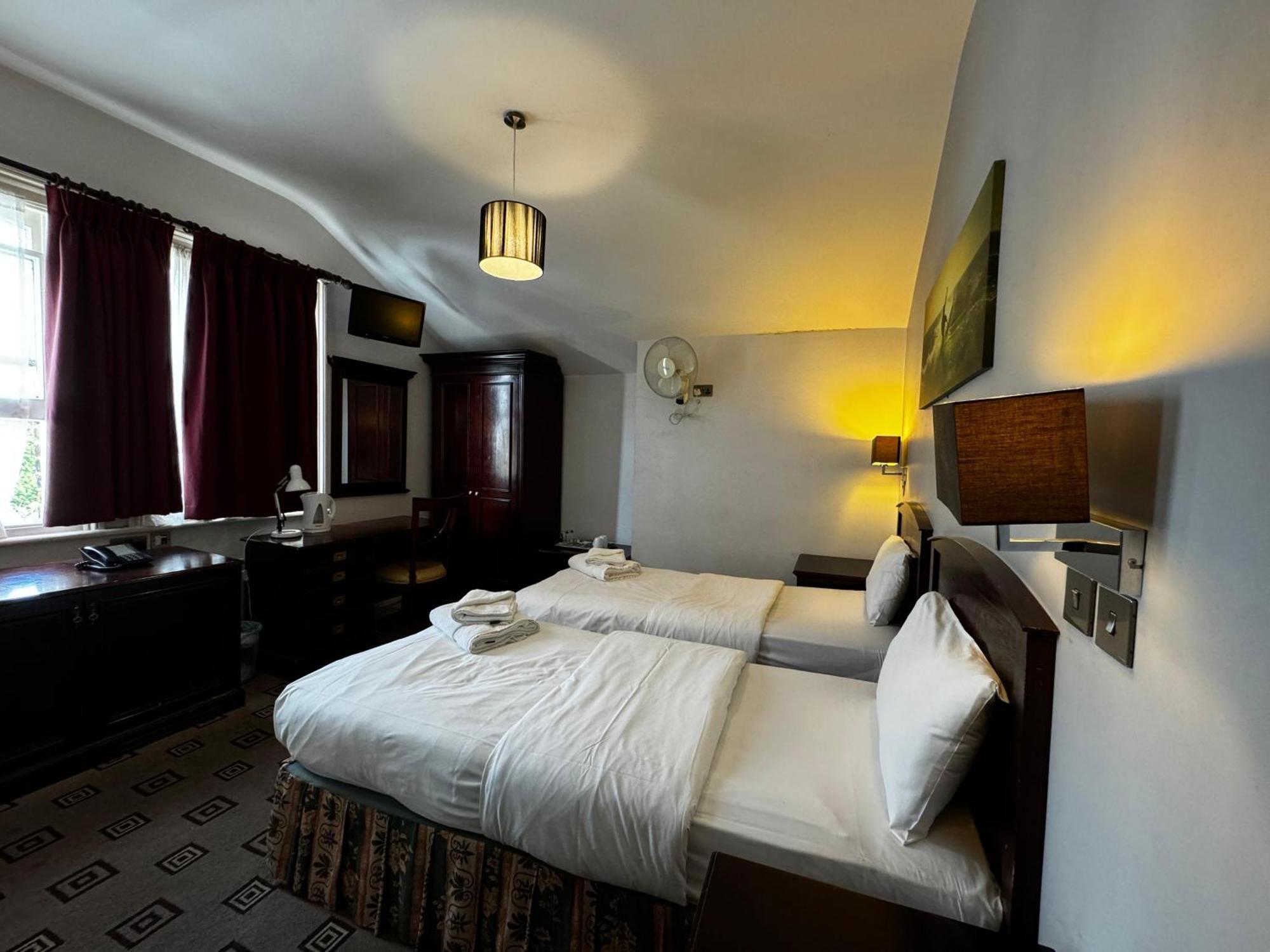 Bridge Park Hotel Londra Dış mekan fotoğraf