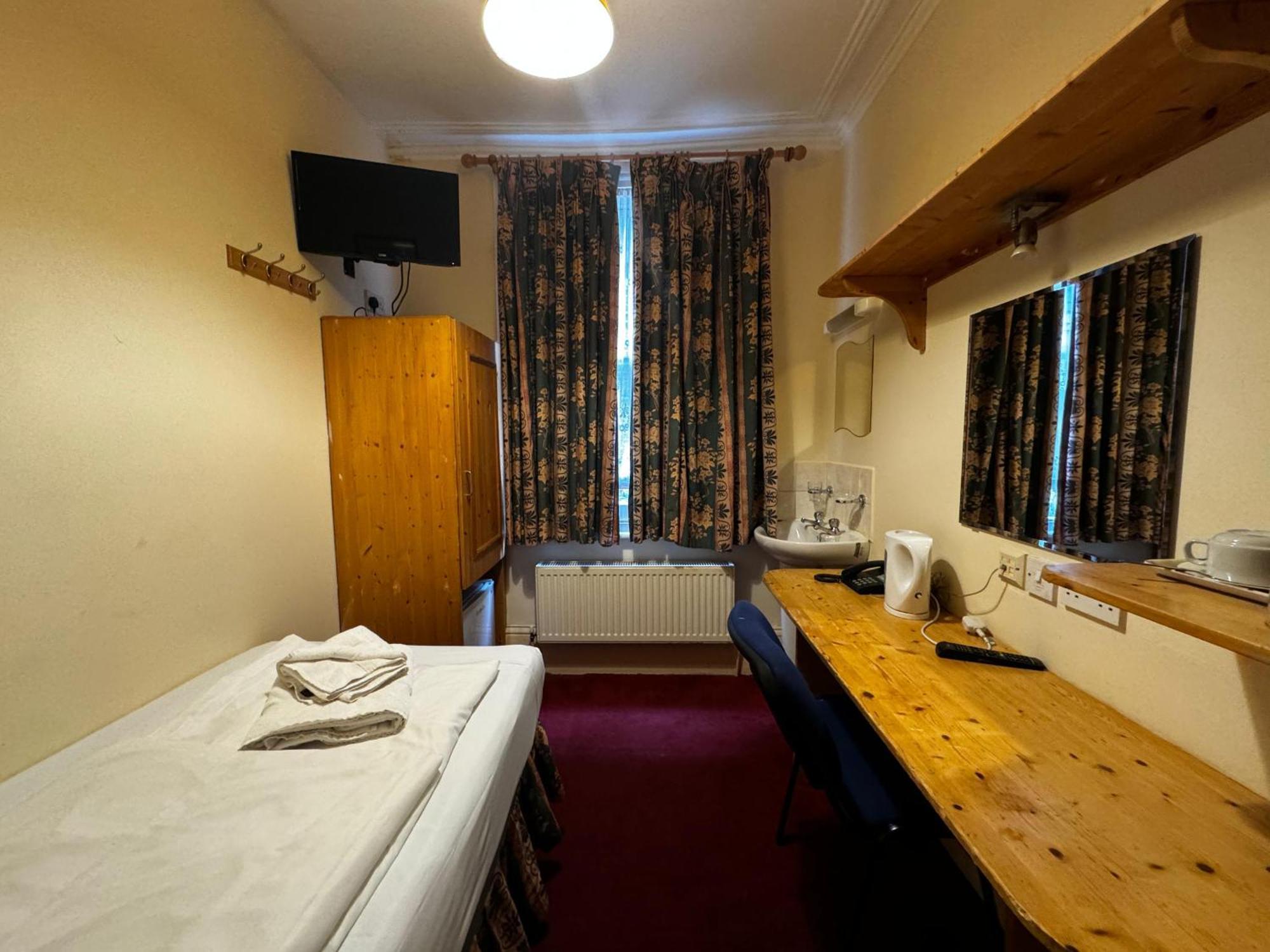 Bridge Park Hotel Londra Dış mekan fotoğraf