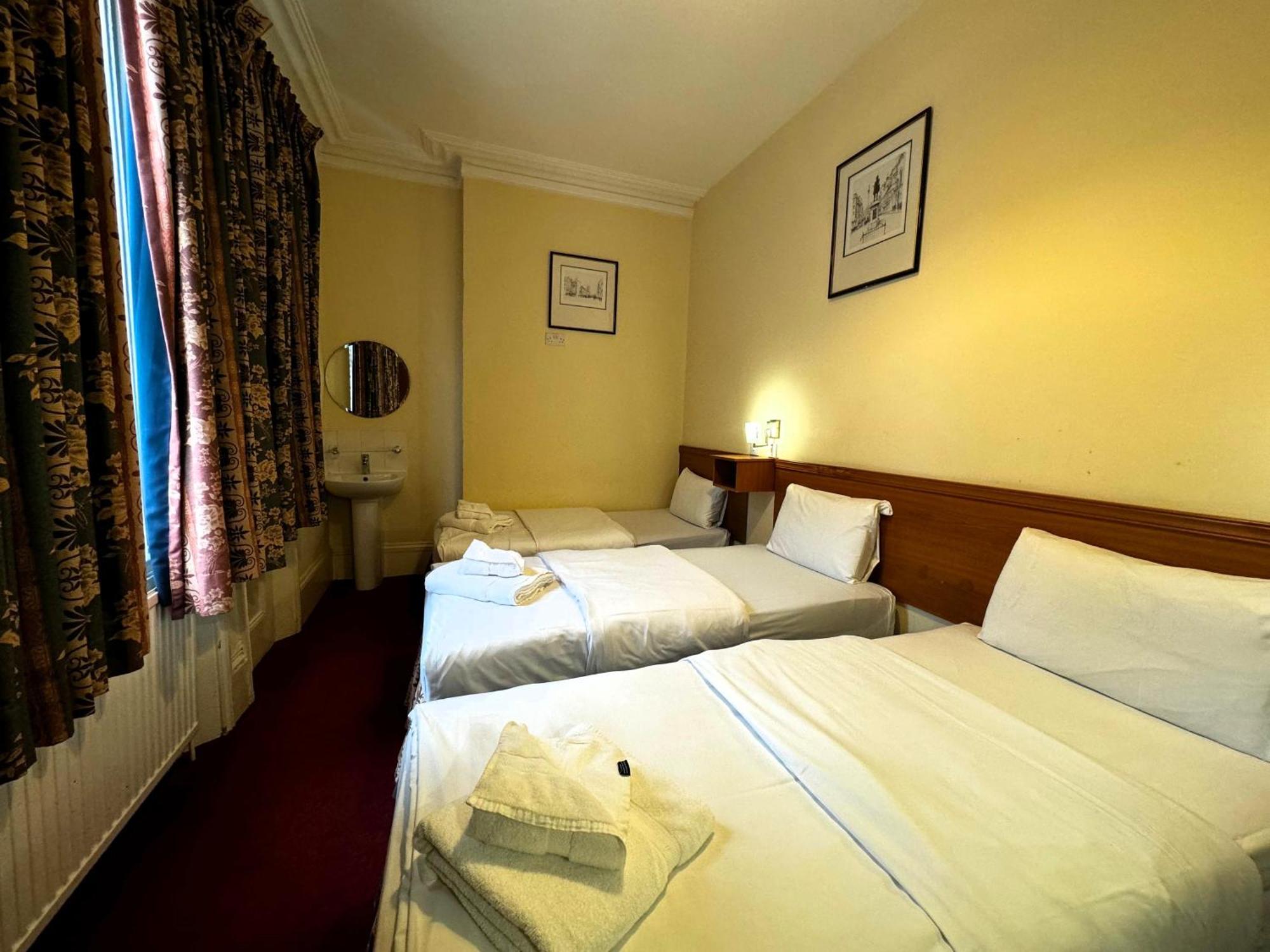 Bridge Park Hotel Londra Dış mekan fotoğraf