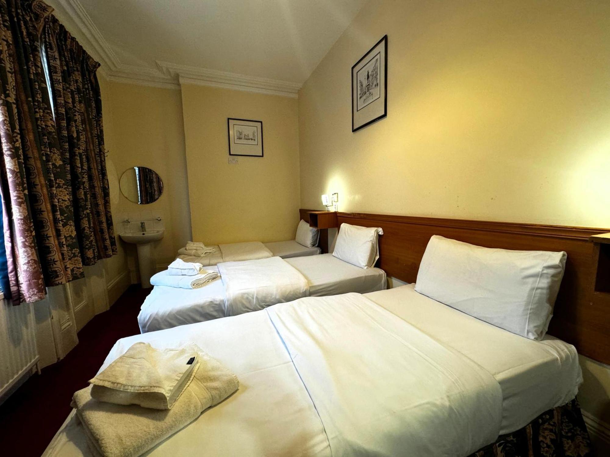 Bridge Park Hotel Londra Dış mekan fotoğraf