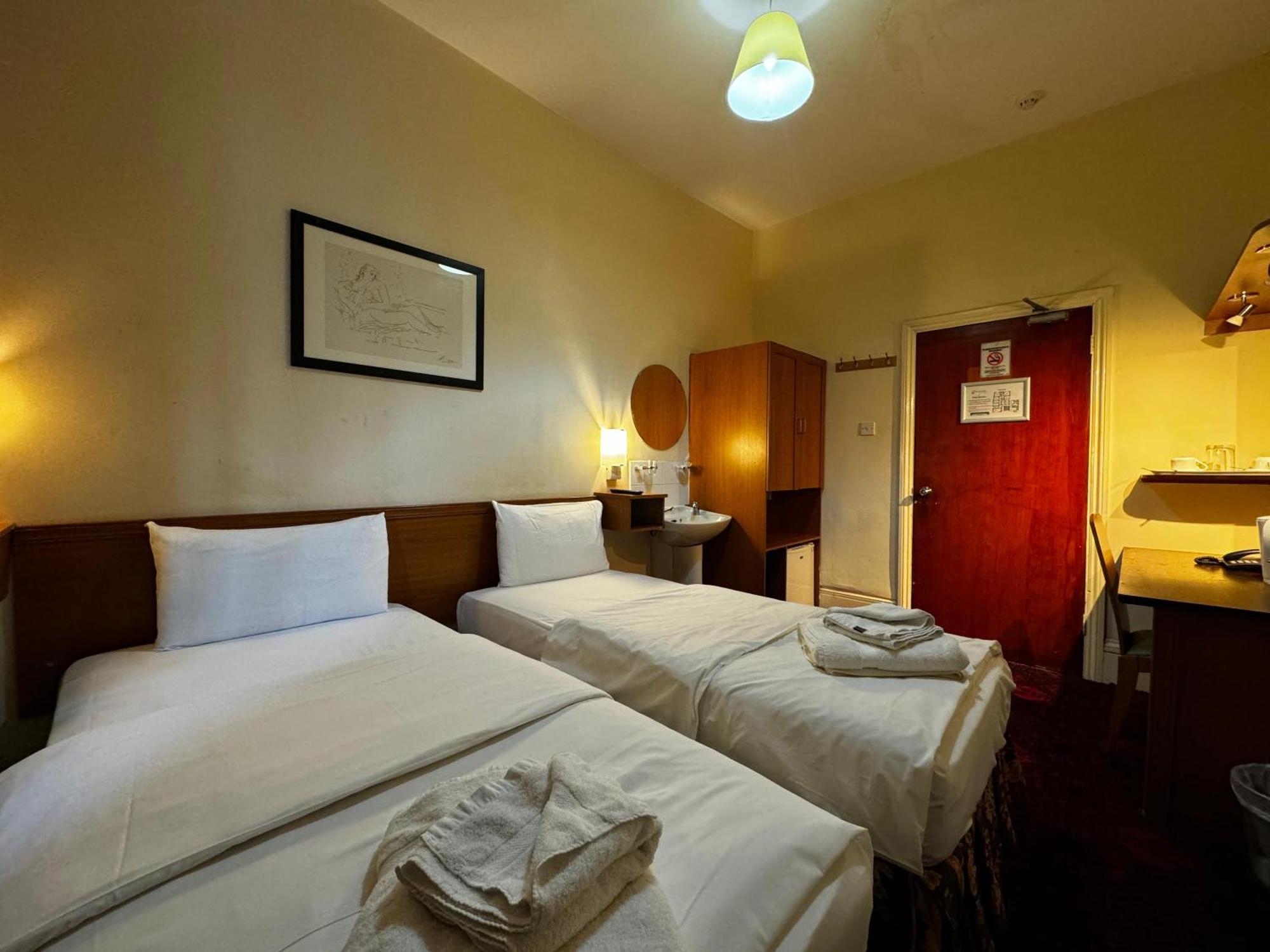 Bridge Park Hotel Londra Dış mekan fotoğraf